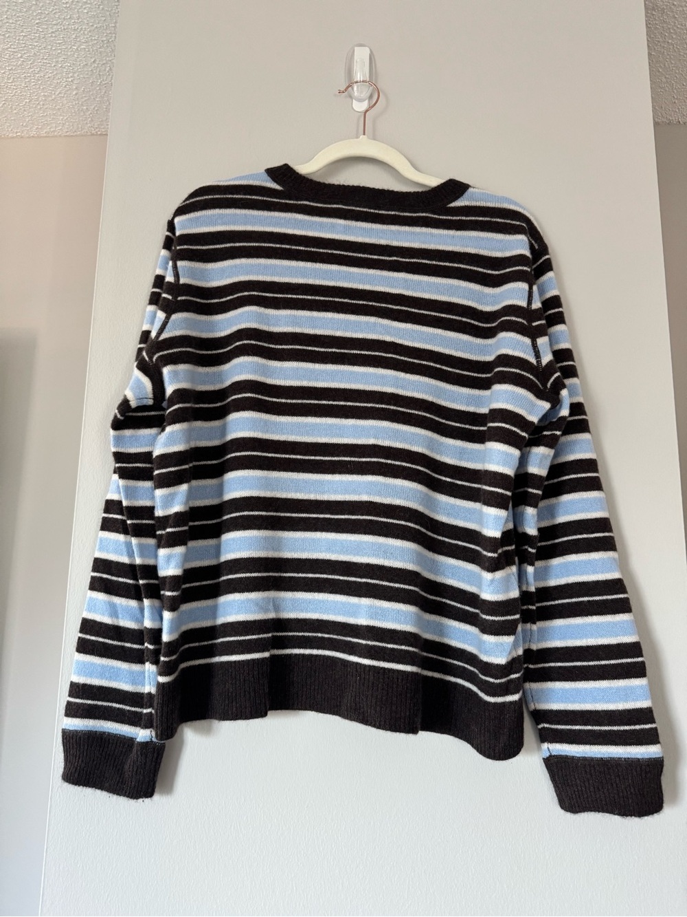 Reformation Cashmere Boyfriend Sweater in Seasonal – Ice Water Multi Stripe - Picture 4 of 4